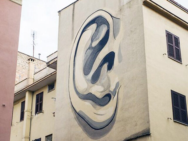 Escif - L'orecchio destro